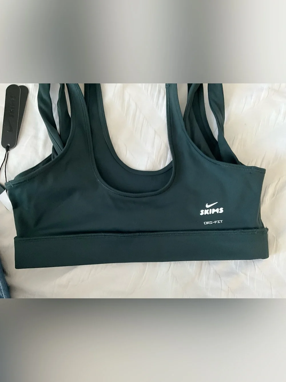 NikeSKIMS Matte Double Strap Scoop Bra Dark Spruce - Picture 7 of 7